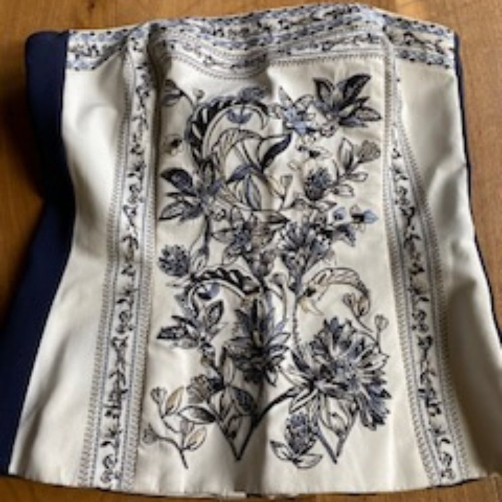 Strapless embroidered top